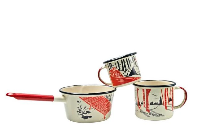 Knivesandtools Enamel Set E-SET-01, Mugs 8 Cm, 10 Cm & Saucepan 14 Cm, Enamel Crockery 1 Knivesandtools Enamel Set E-SET-01, Mugs 8 Cm, 10 Cm & Saucepan 14 Cm, Enamel Crockery