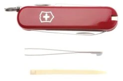 Victorinox - Classic -Victorinox Store VT0 6203 05 victorinox vto06203 classic rood d5