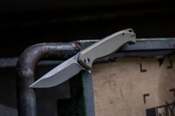 WE Knife Streak 818D Tan G10, Pocket Knife -Victorinox Store WK818D 20 sfeerfoto